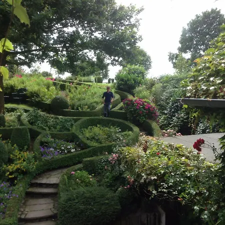 Der Borner Hof 4*