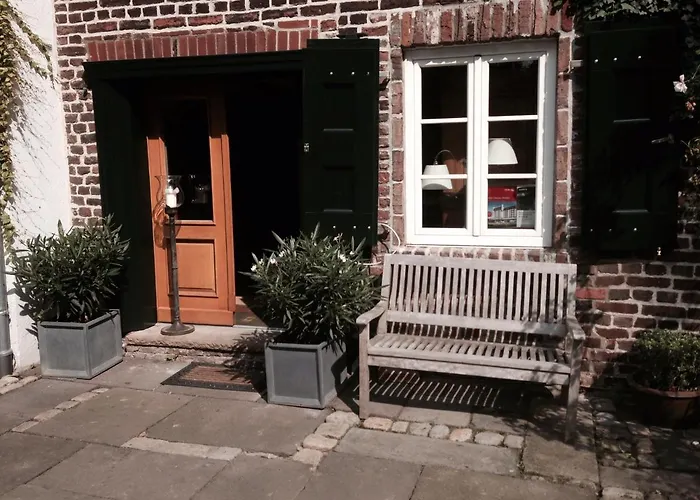 Gasthuis Der Borner Hof 4*